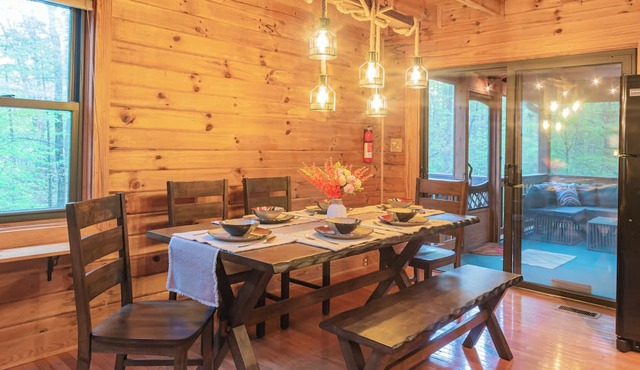 Private Log Cabin with Hot Tub, Fire Pit & Porch in Mineral