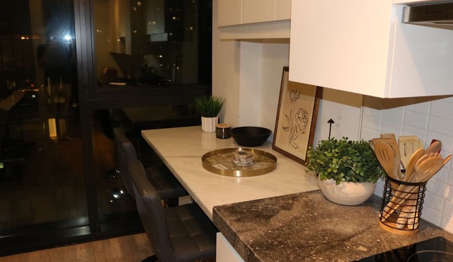 Downtown Toronto Luxury 1BR on King St West - Entertainment District!