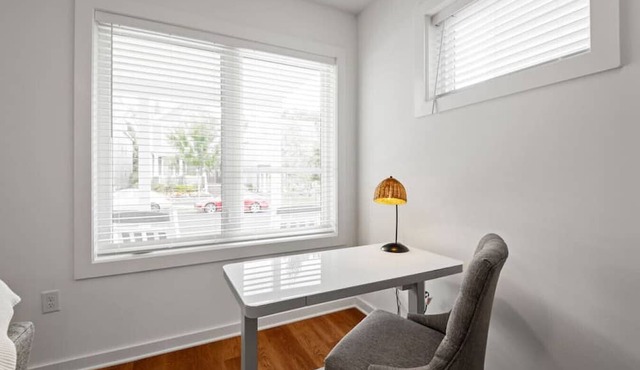 Charming Duplex Retreat in Old Town Manchester, VA