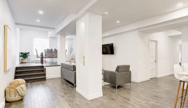Calme appartement Plateau Mont-Royal , Parking Option
