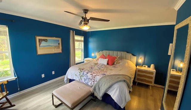 Charming 3-bedroom house in Mount Pleasant, 10 minutes to beach, 15 to downtown! in Mount Pleasant