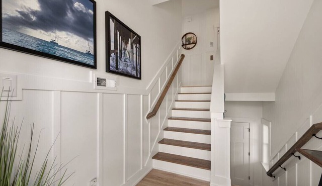 Soundfront 7BR | Heated Pool, Hot Tub, Pier