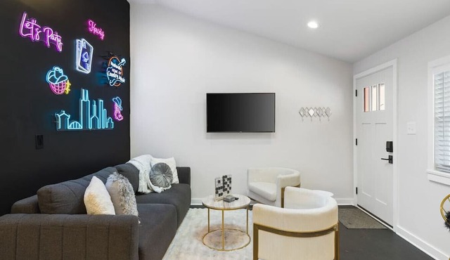 Vibrant Neon Condo Near Restaurants, Coffee & Bars
