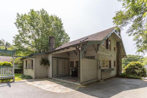 The Suddreth Cottage in Blowing Rock