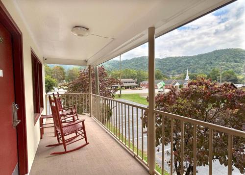 Castlewood Inn
