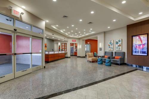 Drury Inn & Suites Charlotte Arrowood